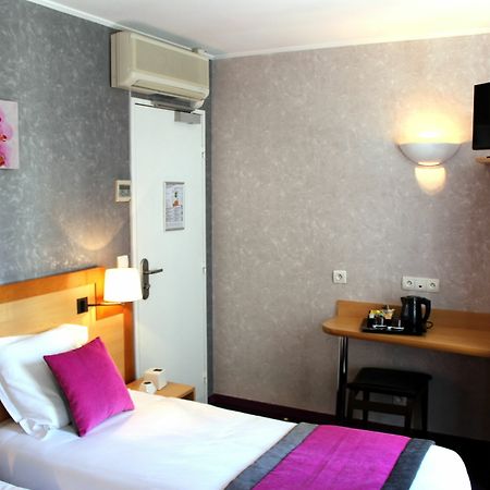 Hotel Du Chemin Vert Paris Exterior photo